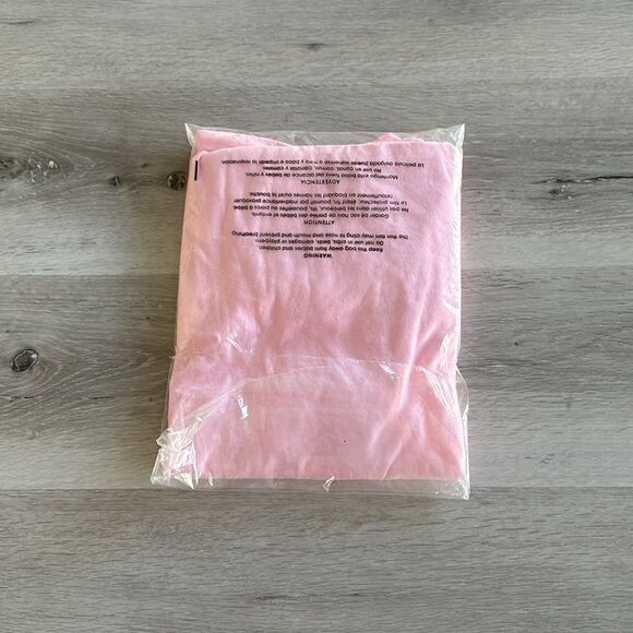 OMOCAT Pixel Calliope Pocket T-Shirt Pink XL NWT IN PACKAGE‎ - Picture 8 of 8